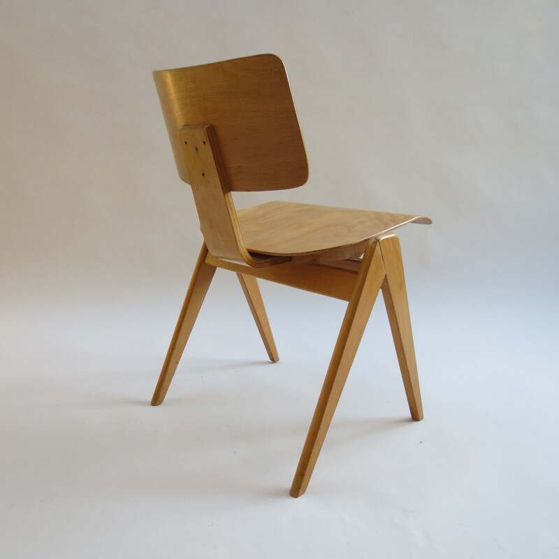 Vintage plywood "Hillestak" chair by Robin Day for Hille, UK, 1950s