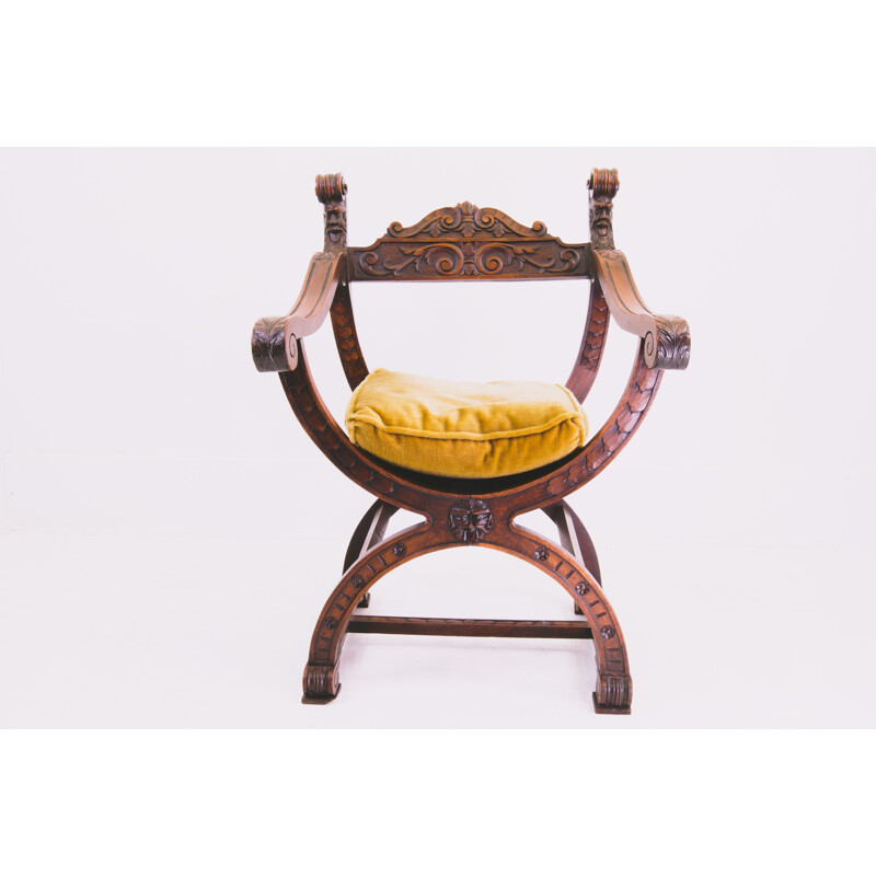 Vintage walnut armchair, Italy, 1930s