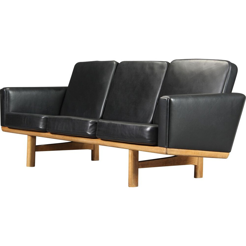 Vintage black leather sofa by H.J.Wegner for Getama