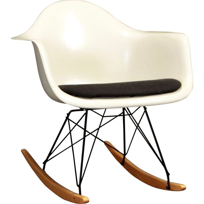 Vintage rocking chair by Charles and Ray Eames for Herman Miller, 1950s
