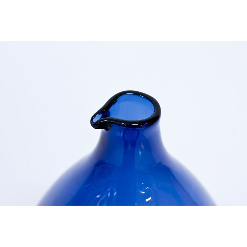 "Pullo" glass vintage vase by Timo Sarpaneva for Iittala, 1950s