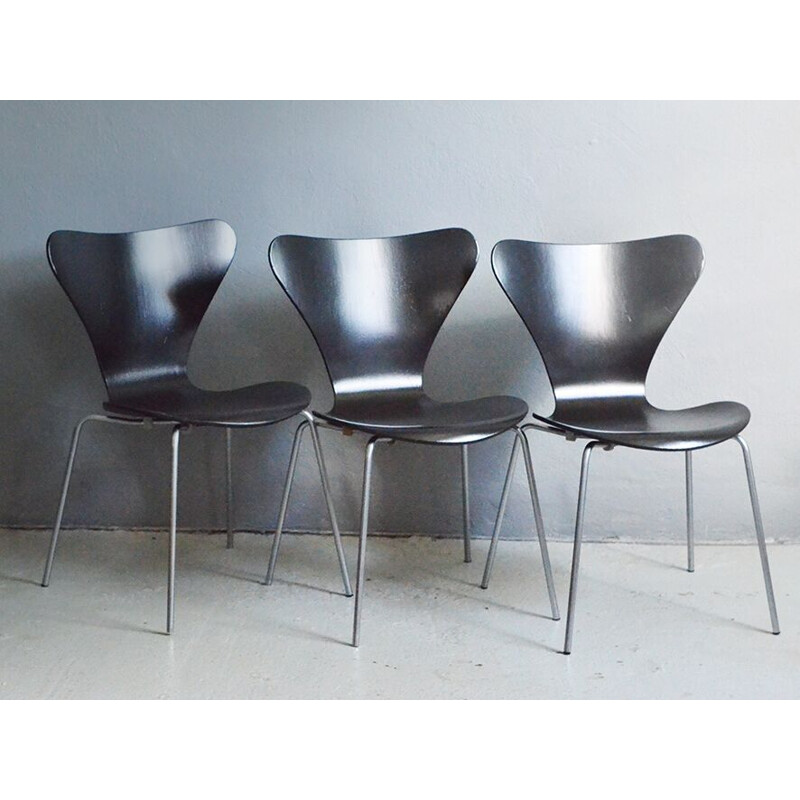 Set of 3 vintage dining chairs series 7 by Arne Jacobsen for Fritz Hansen, 1970