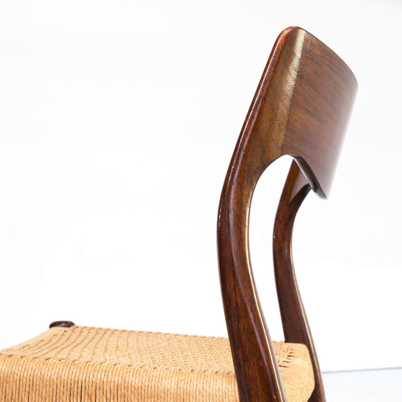 Ensemble de 6 chaises vintage modèle 71 par Niels Otto Moller pour J.L. Moller 