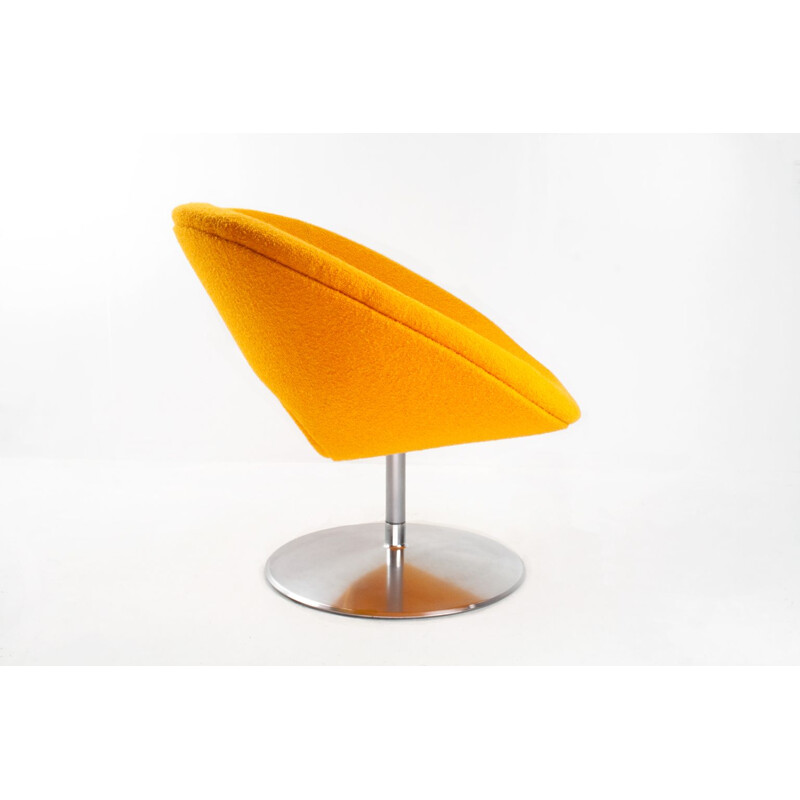 Vintage "Apollo" swivel orange armchair by Patrick Norguet for Artifort