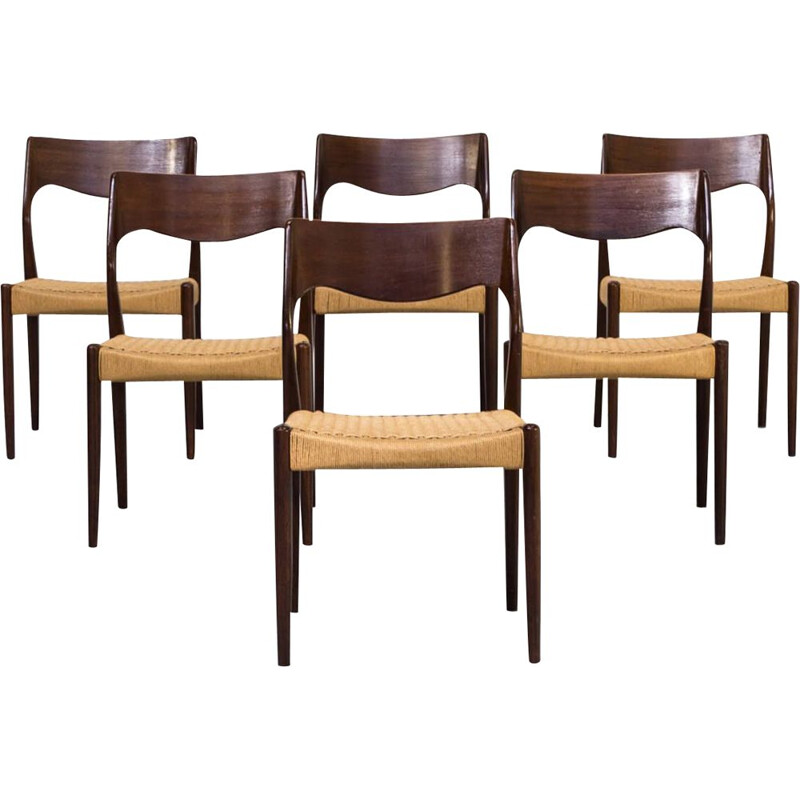 Set of 6 vintage dining chairs model 71 by Niels Otto Møller for J.L. Møller 