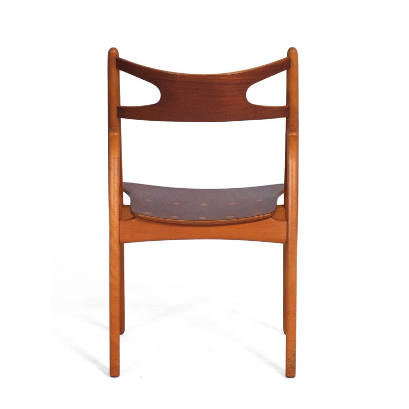 Set of 4 "ch29 or Sawbuck" chairs by Hans Wegner