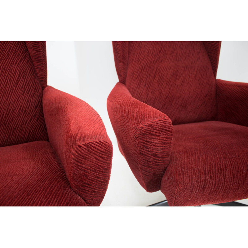 Vintage swivel wing armchair in red, 1980s