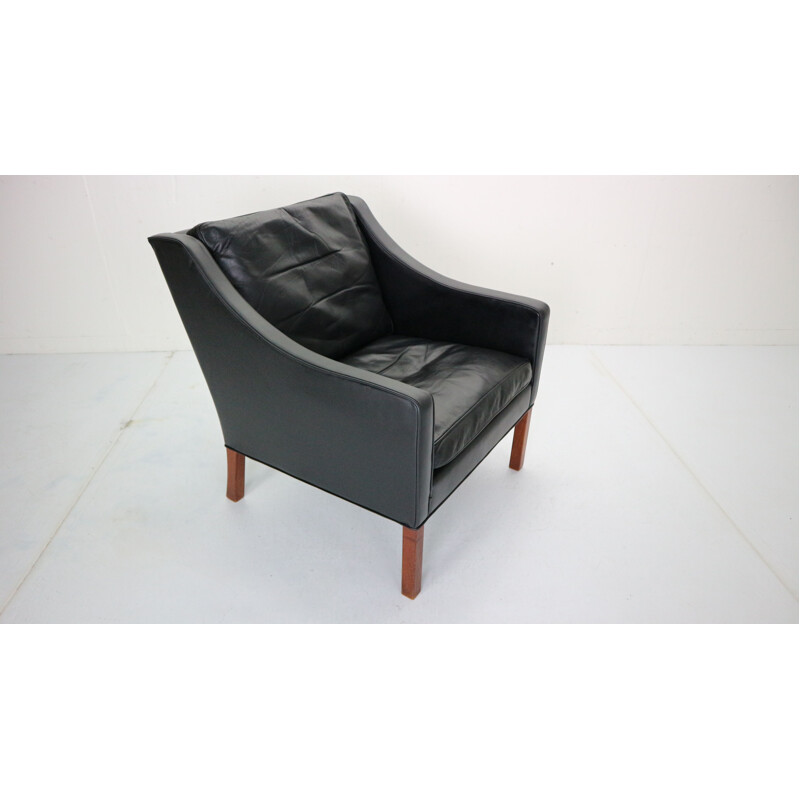 Vintage model 2207 black leather armchair by Børge Mogensen from Frederia, Denmark, 1960