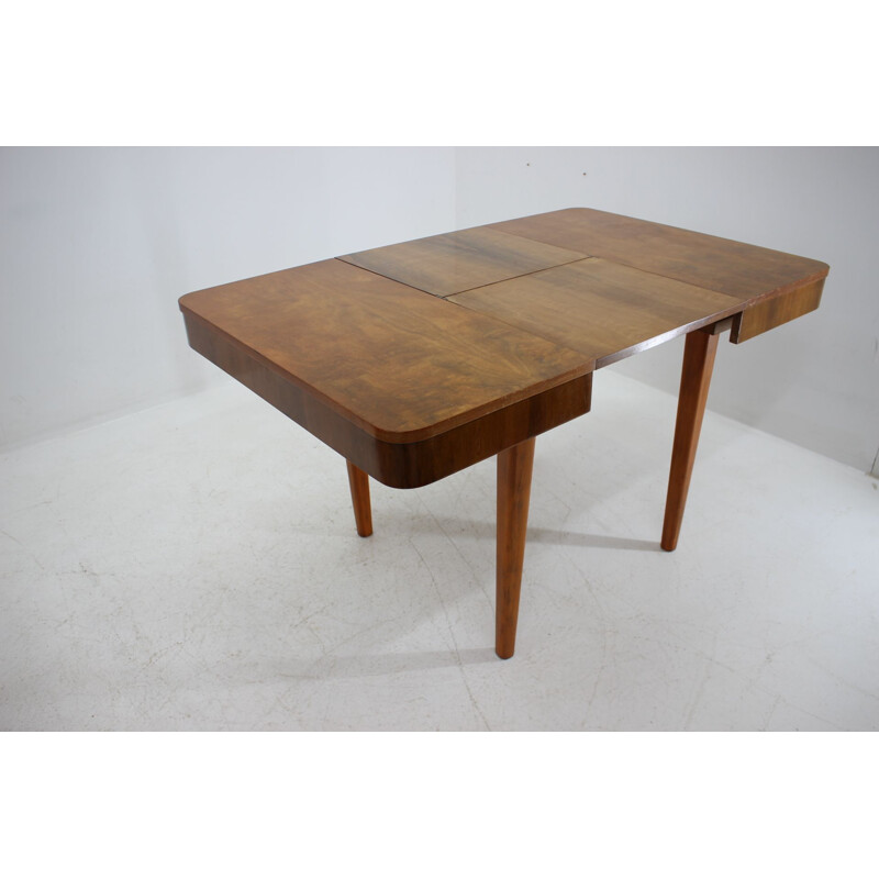 Vintage extendable dining table by Jindřich Halabala 