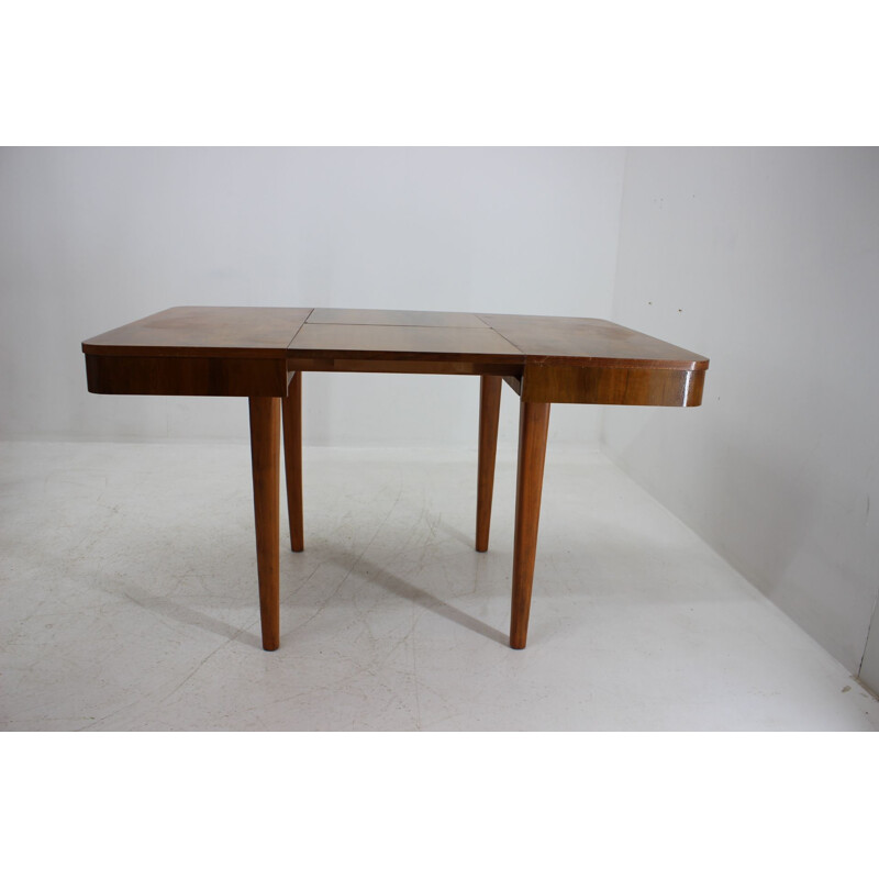 Vintage extendable dining table by Jindřich Halabala 