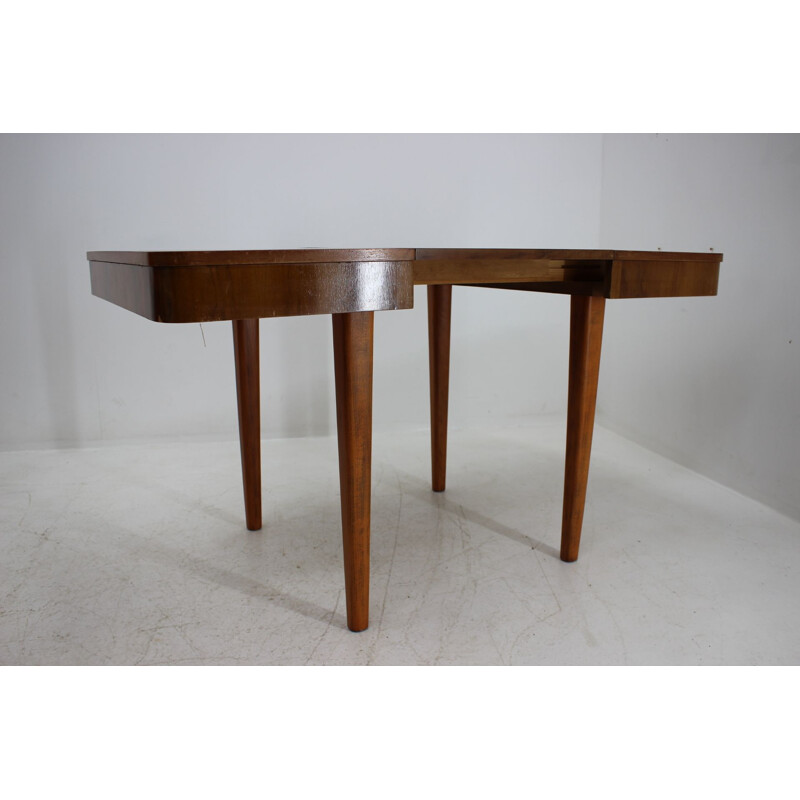 Vintage extendable dining table by Jindřich Halabala 