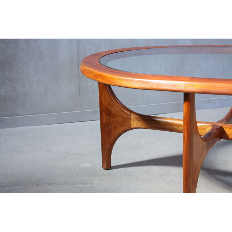 Vintage tear-drop coffee table from Stonehill, 1960s