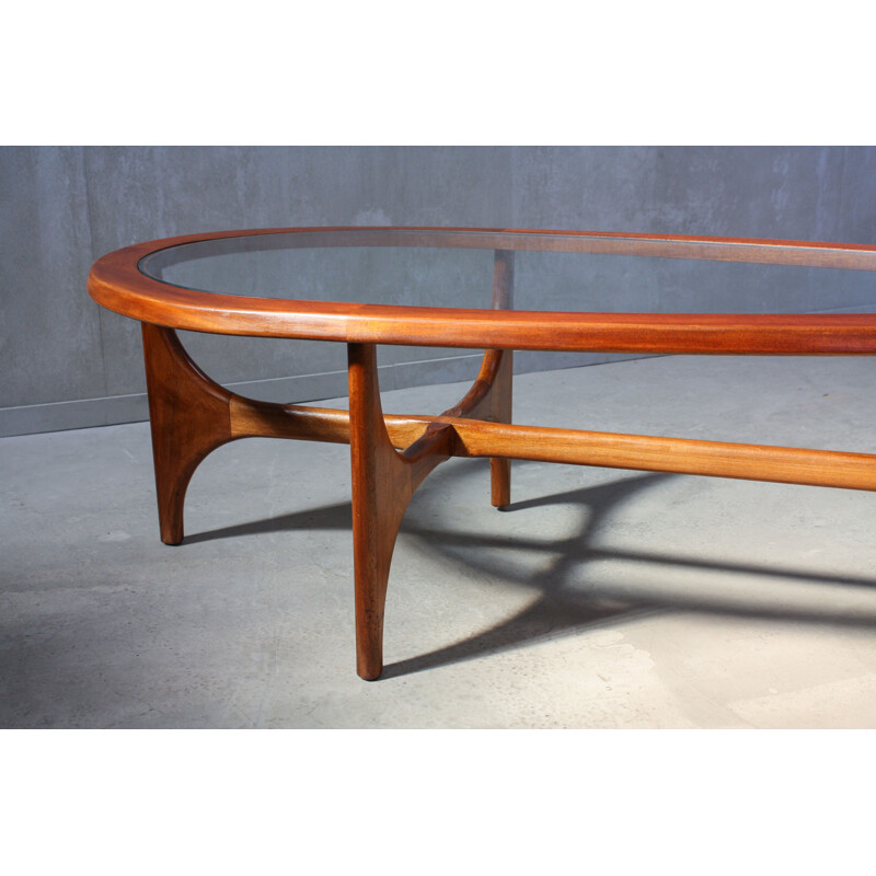 Vintage tear-drop coffee table from Stonehill, 1960s