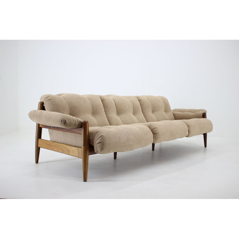 Vintage 3 seater sofa in rosewood, 1970