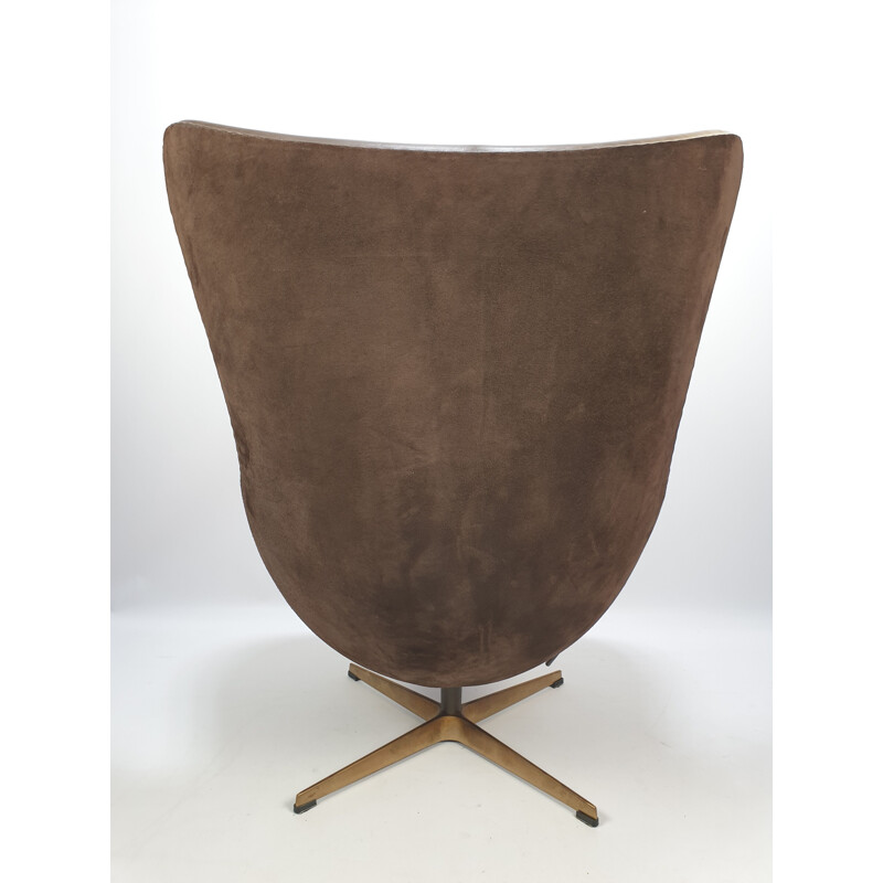 Vintage limited edition golden "Egg Chair" by Arne Jacobsen