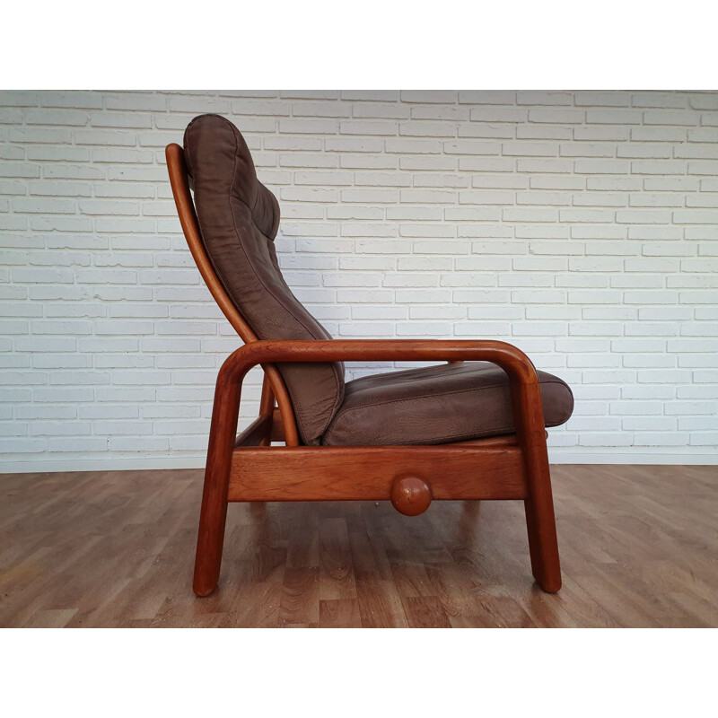 Vintage Deense fauteuil van HS Design in leer en teakhout 1980