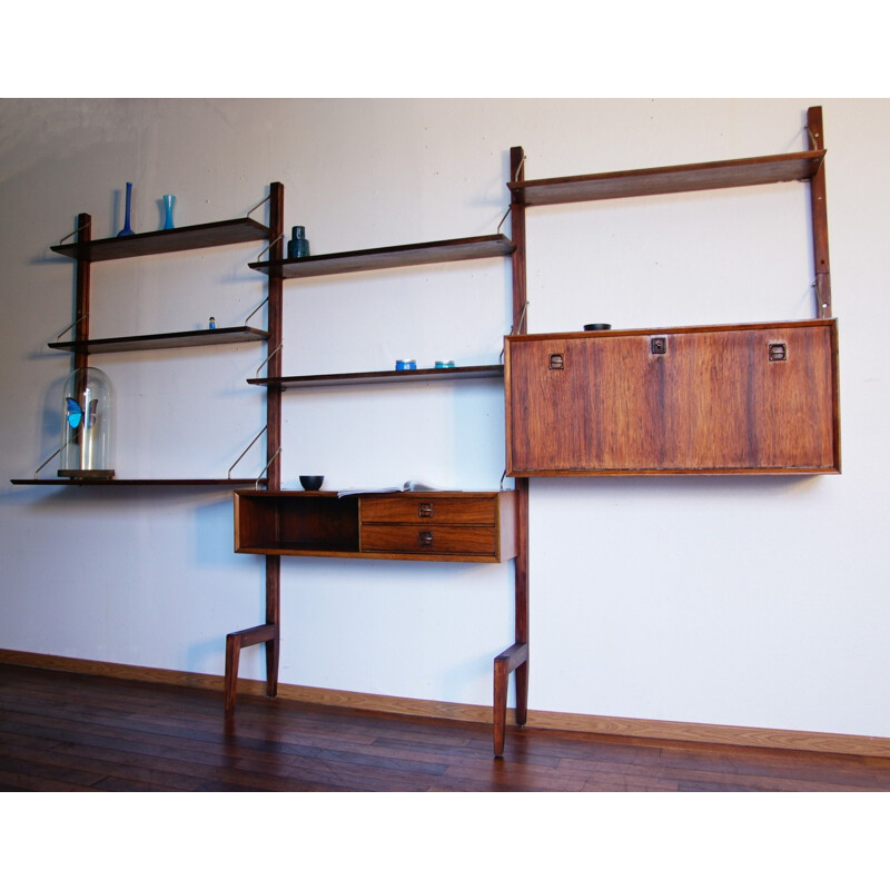 Shelving in rosewood - 1950s 