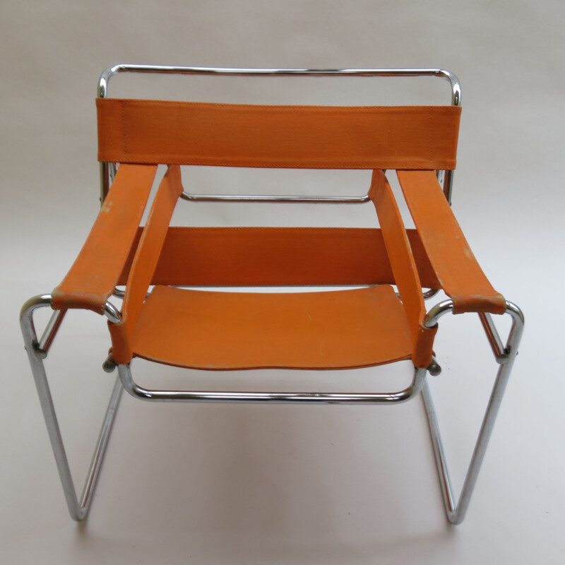 Vintage orange B3 Wassily chair by Marcel Breuer For Gavina, Italy, 1960s