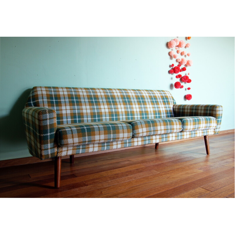 Scandinavian 3-4 seater sofa - 1960s