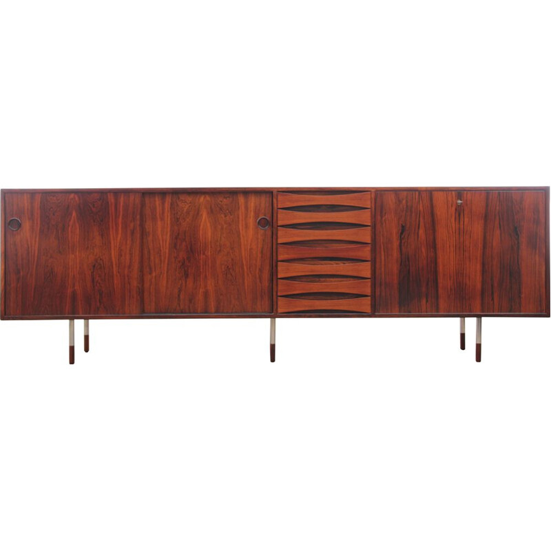 Vintage 29A model rosewood sideboard by Arne Vodder for Sibast Furniture 