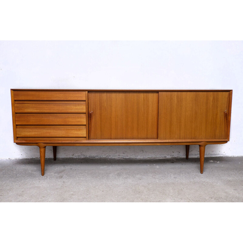 Vintage modèle 18 teak sideboard by Gunni Omann for Omann Jun, 1960s