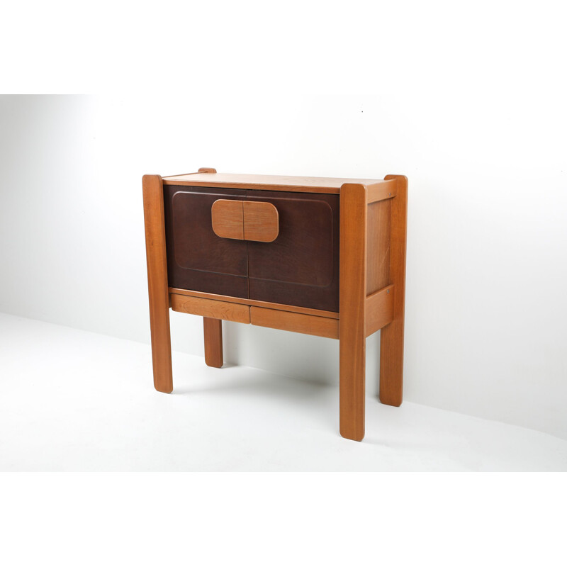 Vintage sideboard in walnut and leather, 1970s