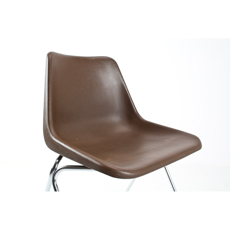 Suite de 4 chaises en métal et polyprolène Hille, Robin DAY - 1960