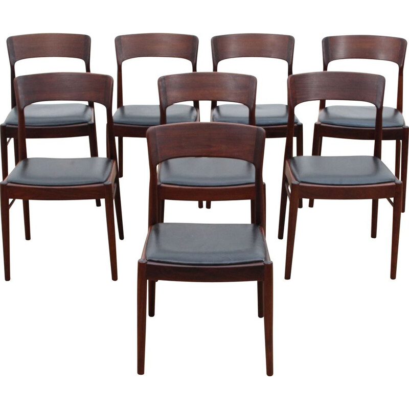 Suite of 8 vintage rosewood chairs model 26