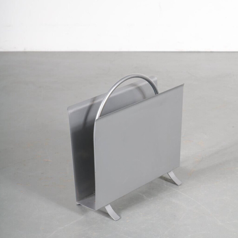 Vintage model "1022" magazine rack by Gispen, 2000s