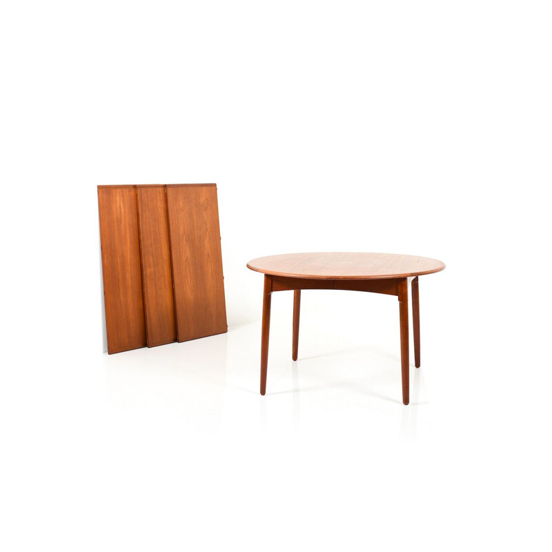 Danish Teak Dining Table with bevel Legs