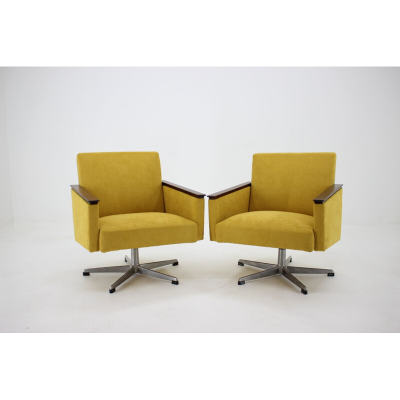 Set of 2 vintage swivel armchairs, Czechoslovakia, 1960s