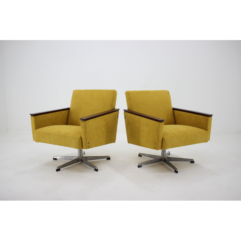 Set of 2 vintage swivel armchairs, Czechoslovakia, 1960s