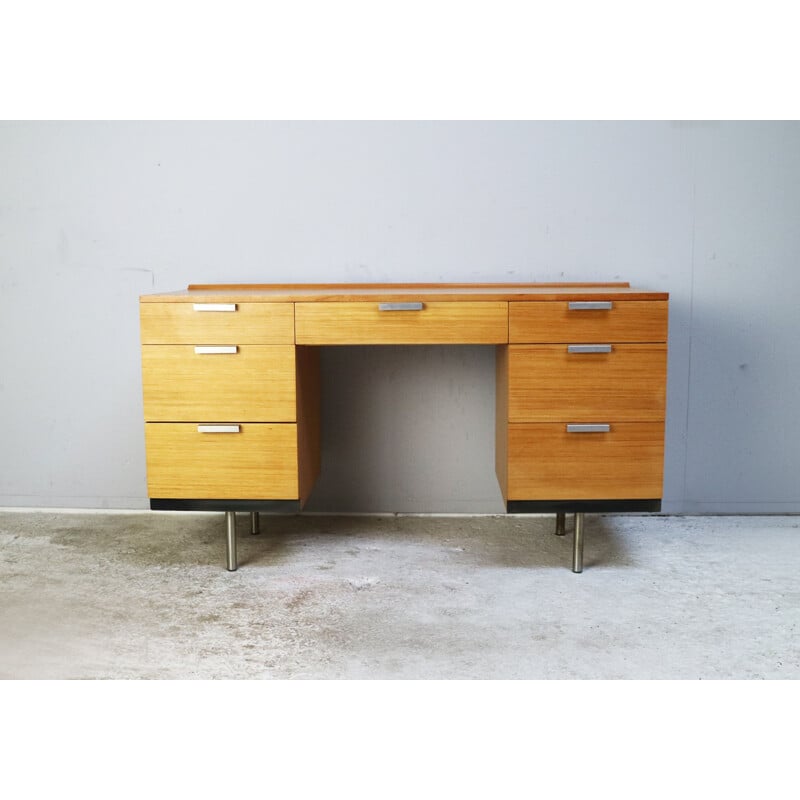 Bureau en bois vintage par John et Sylvia Reid pour Stag Furniture, 1950