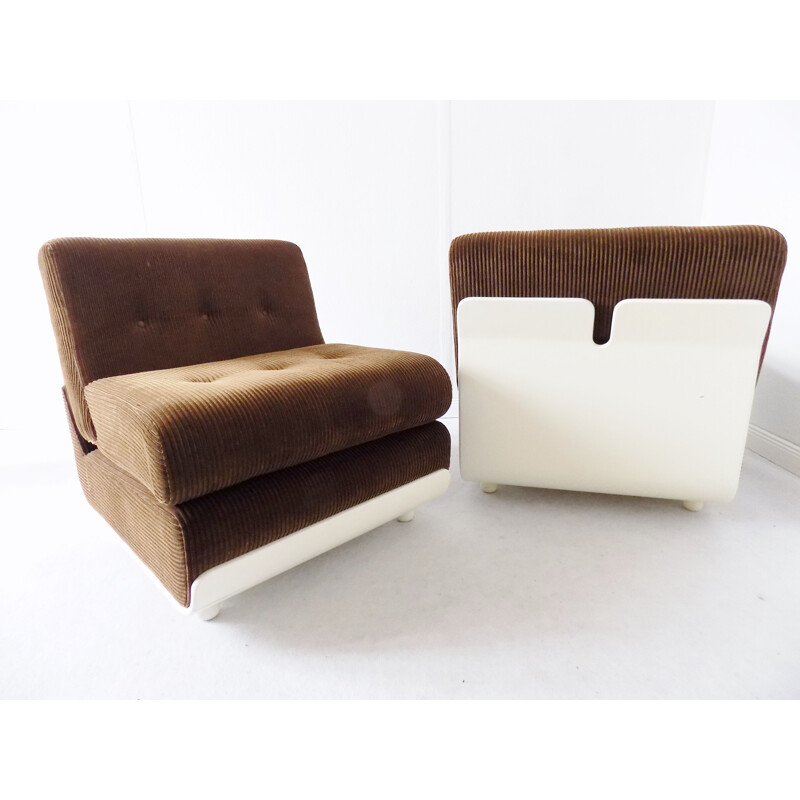 Set of 2 italian vintage armchairs and table in the style of Mario Bellini, C&B Italia, 1960s