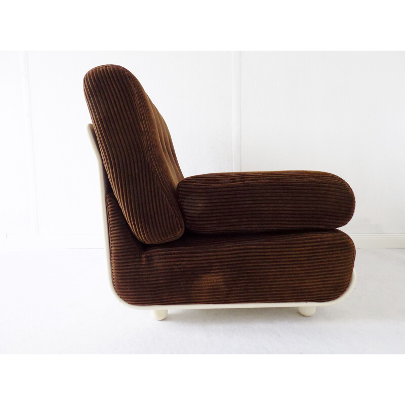 Set of 2 italian vintage armchairs and table in the style of Mario Bellini, C&B Italia, 1960s