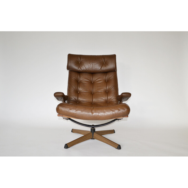 Vintage Swivel Leather Lounge Chair from Göte Möbler