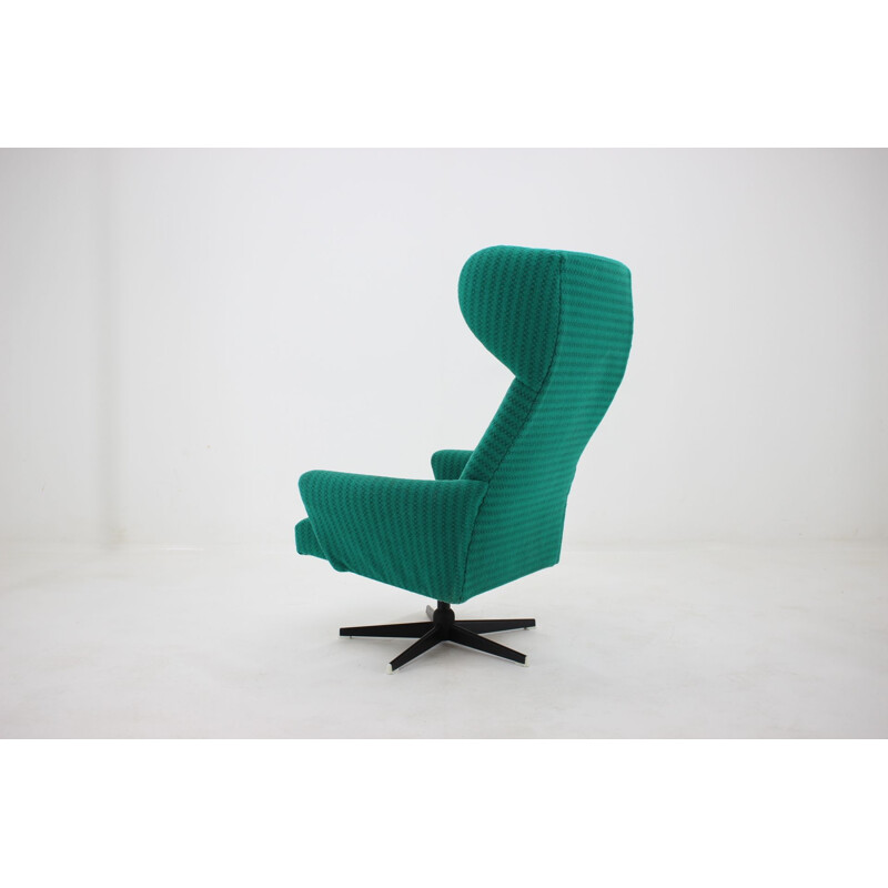 Vintage swivel wing green armchair, 1960s