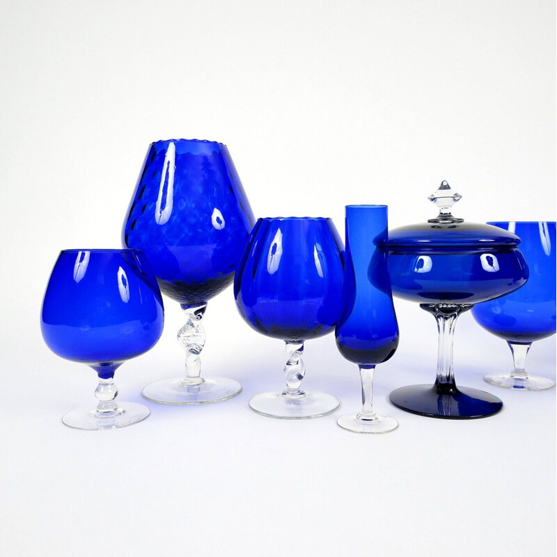 Ensemble de 9 pièces vintage en verre bleu cobalt 