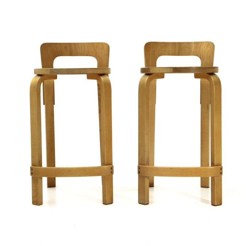 Paire de tabourets vintage en bois de bouleau "High Chair K65" par Alvar Aalto pour Artek, 1970