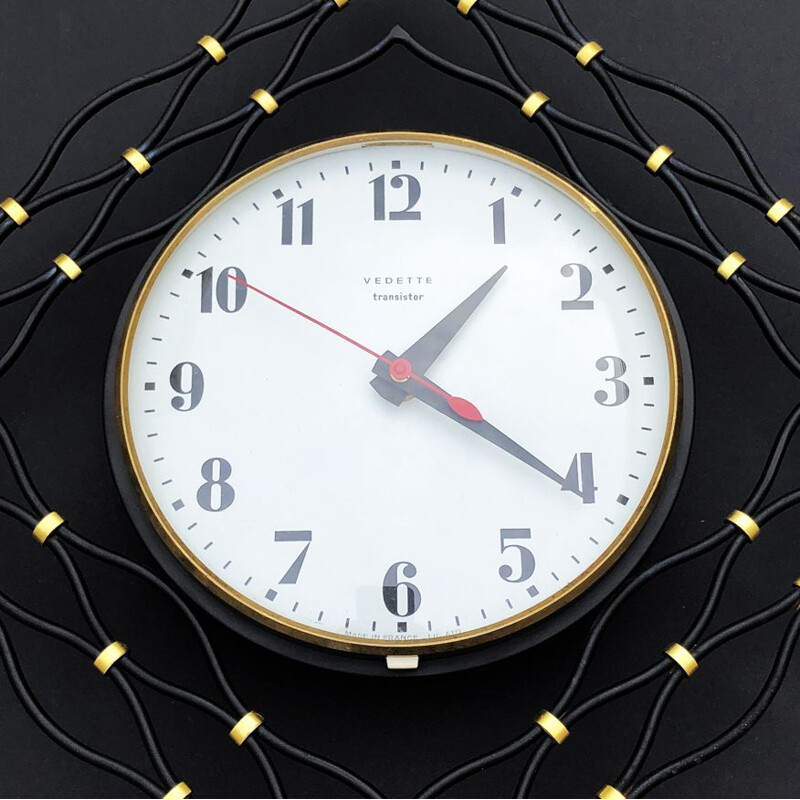 Vintage wall clock in lacquered iron, glass and brass, France, 1960