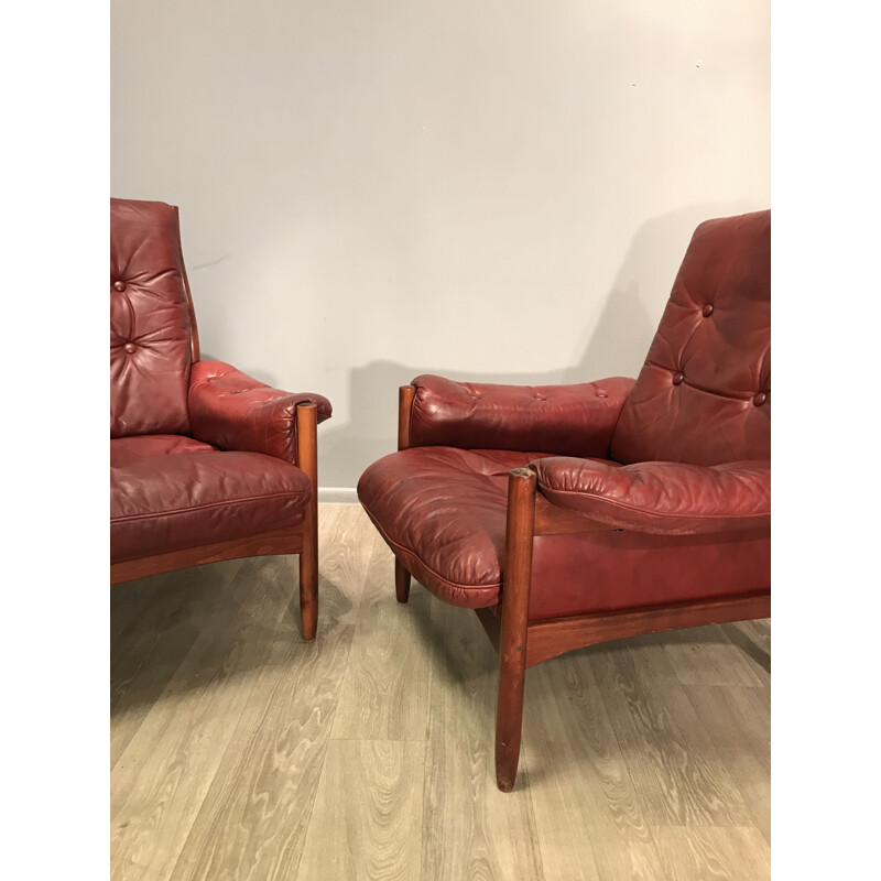Vintage pair of Scandinavian armchairs in leather, 1970