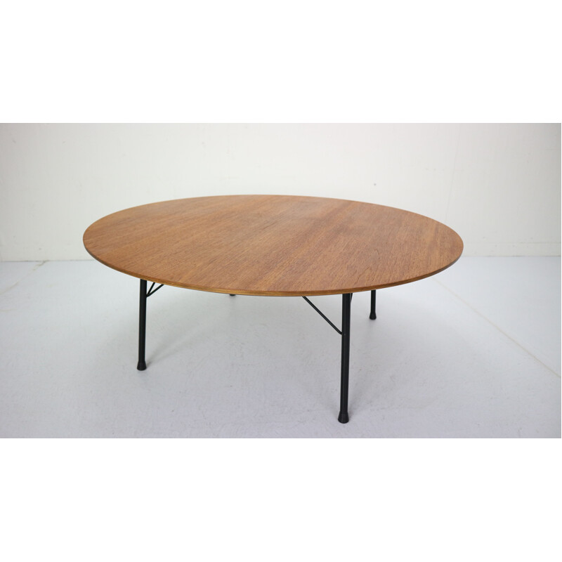 Vintage round teak coffee table, Dutch Design, by Cees Braakman for Pastoe, 1960s