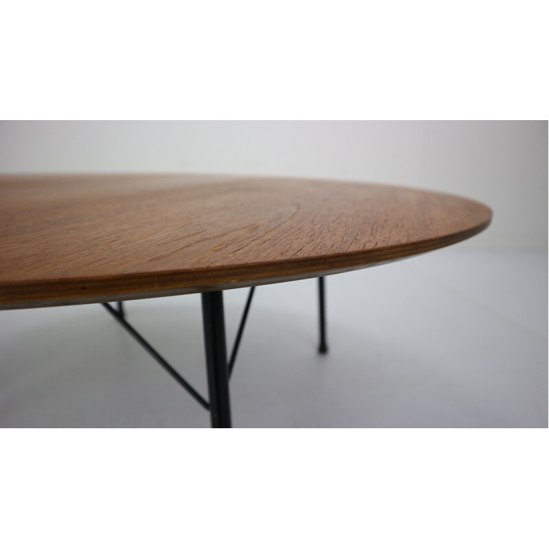 Vintage round teak coffee table, Dutch Design, by Cees Braakman for Pastoe, 1960s