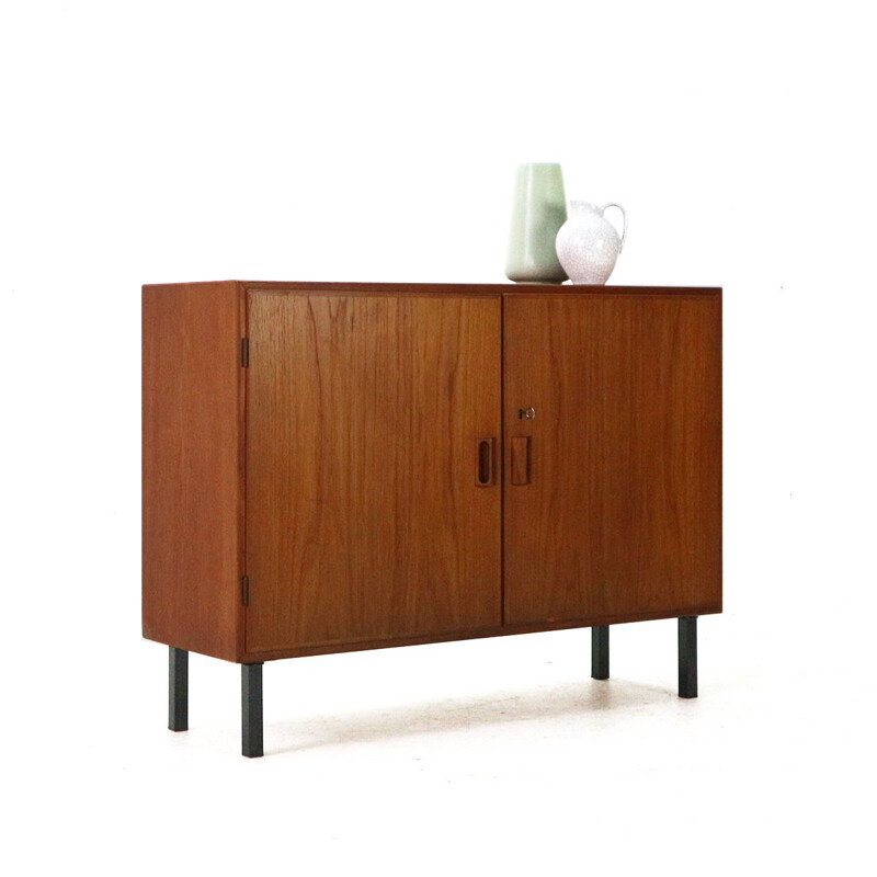 Vintage small Danish 2-door sideboard by Børge Mogensen for Søborg Møbler