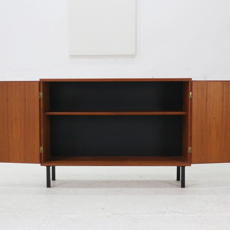 Vintage small Danish 2-door sideboard by Børge Mogensen for Søborg Møbler