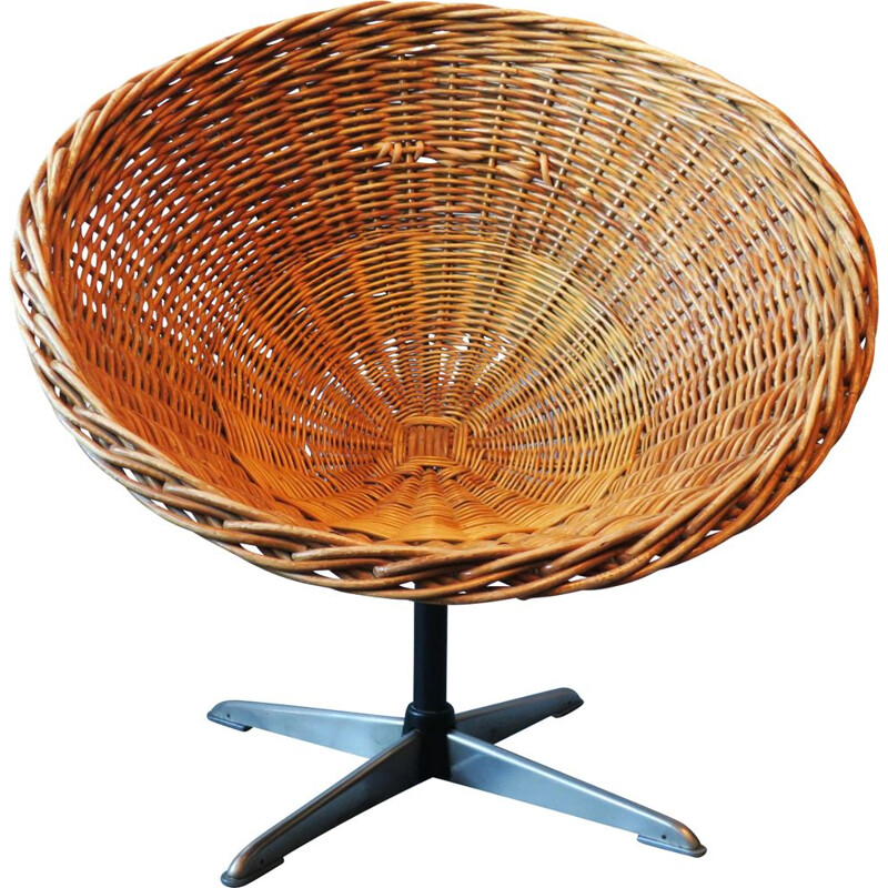 Chaise en rotin de bambou avec base en fer 1960