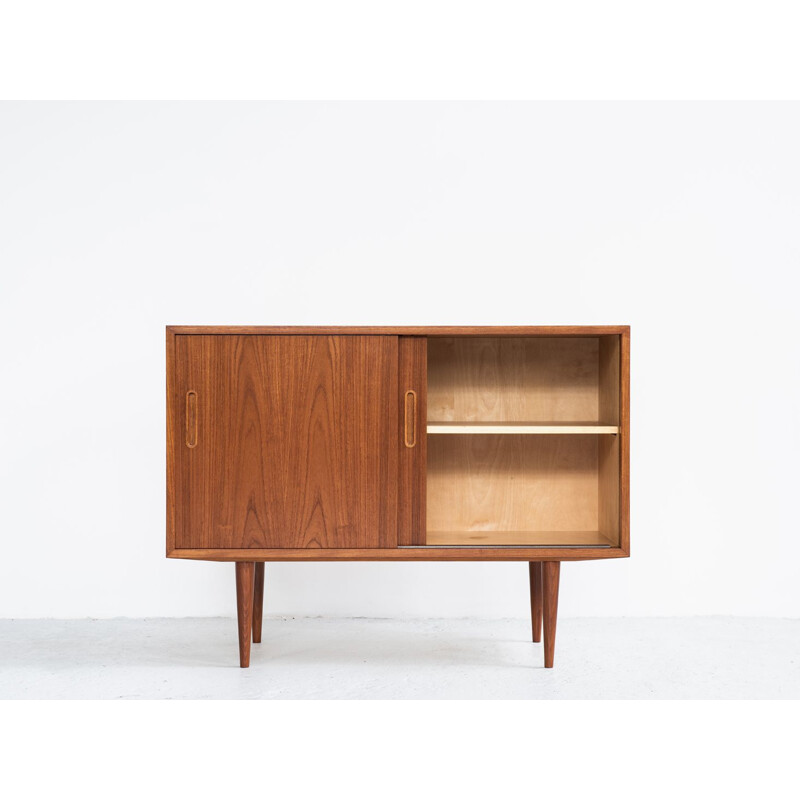 Small Danish sideboard in teak by Hundevad 1960s