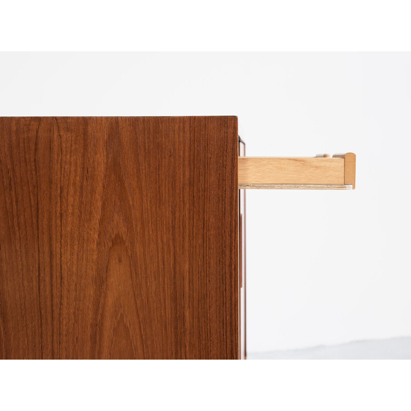 Small Danish sideboard in teak by Hundevad 1960s