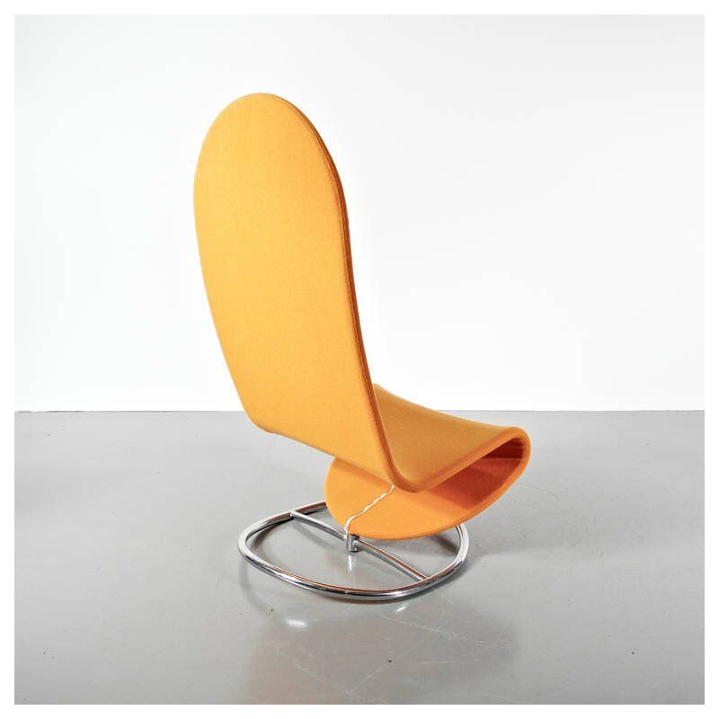 Sedia vintage "1-2-3 Rocking Easy Chair" di Verner Panton, prodotta in Danimarca nel 1970.