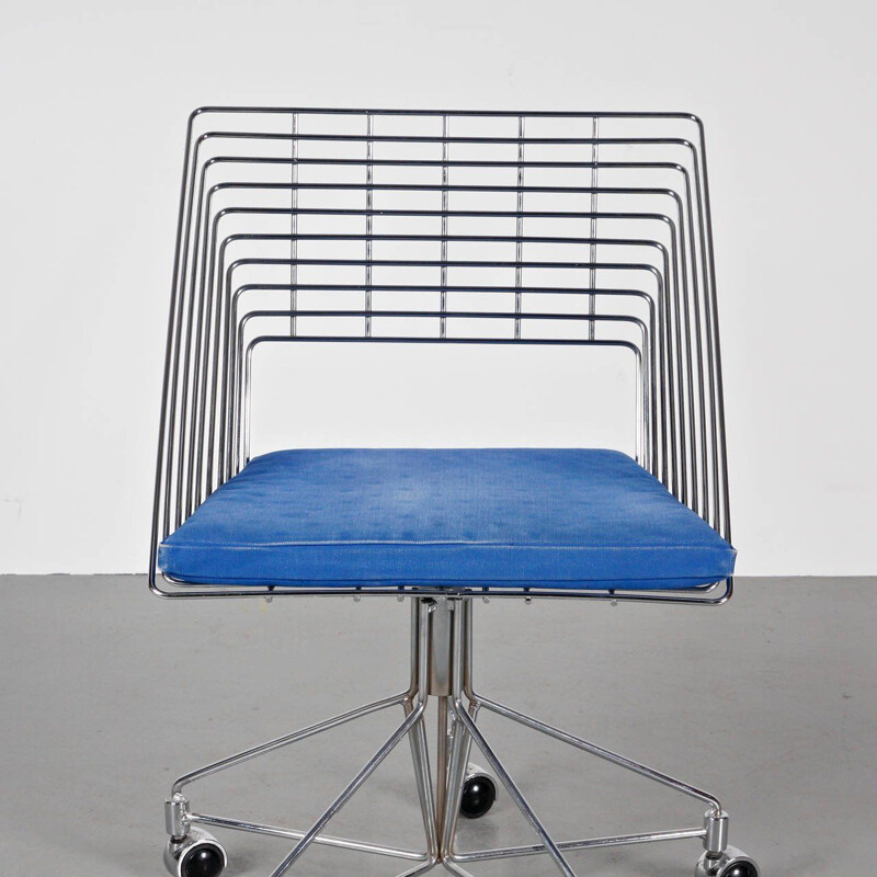 Vintage chrome Wire Chair Verner Panton manufactured by Fritz Hansen 1980